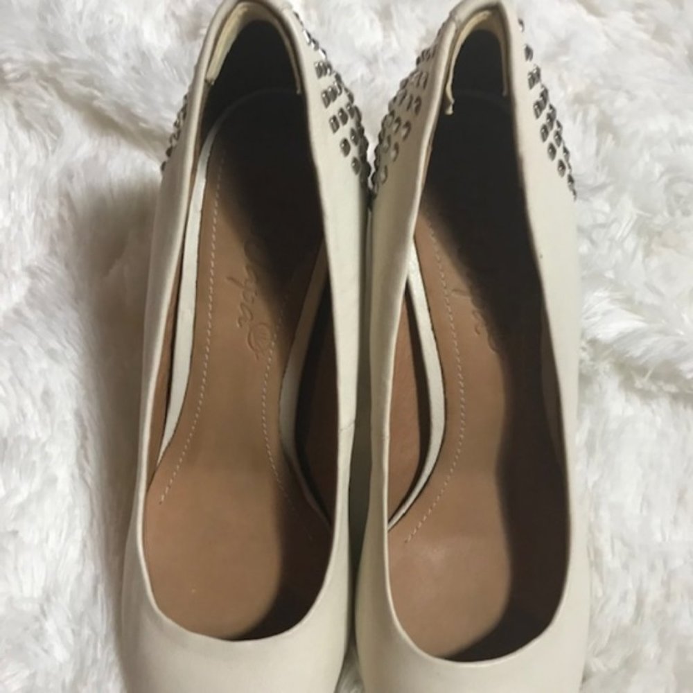 Jipi Japa off white Studded Shoes Size 8 - Picture 2 of 7